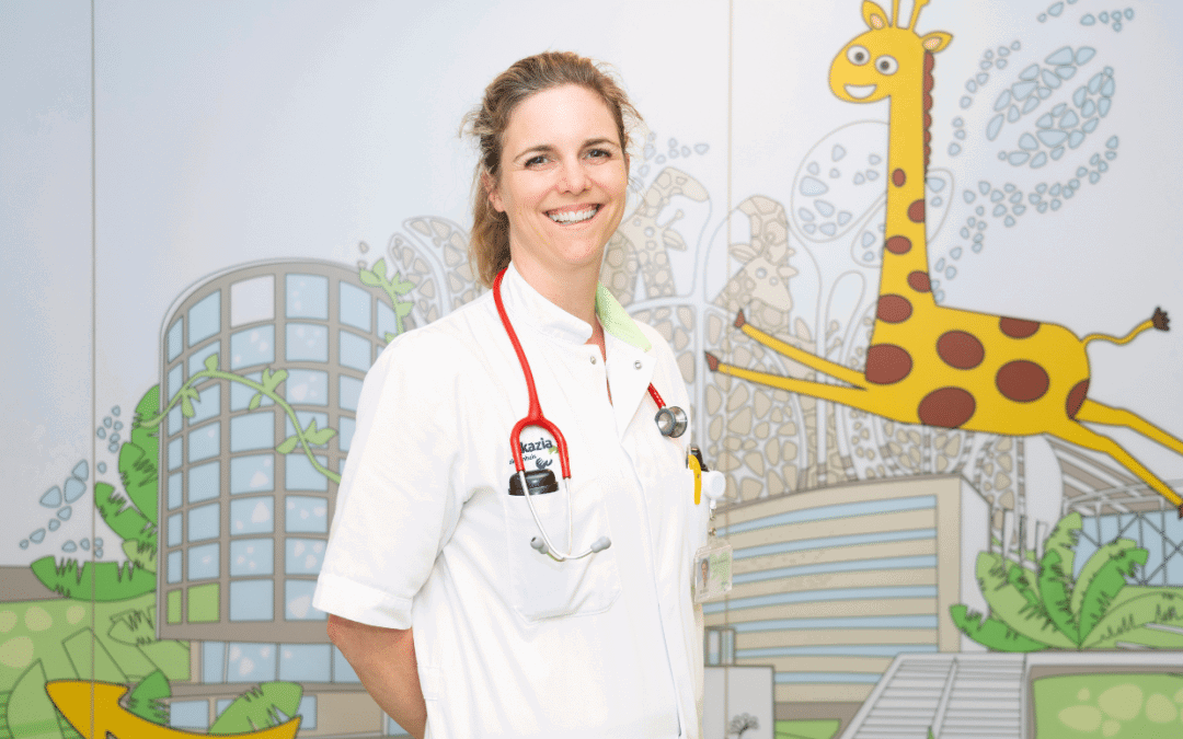 “Grenzen horen erbij” – Kinderarts Saskia Gardeniers over agressie in de zorg en veilig werken op de kinderafdeling